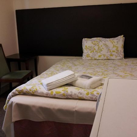 Barking Park Hotel Экстерьер фото