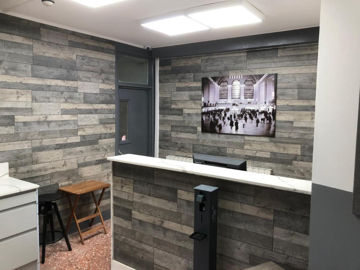 Barking Park Hotel Экстерьер фото