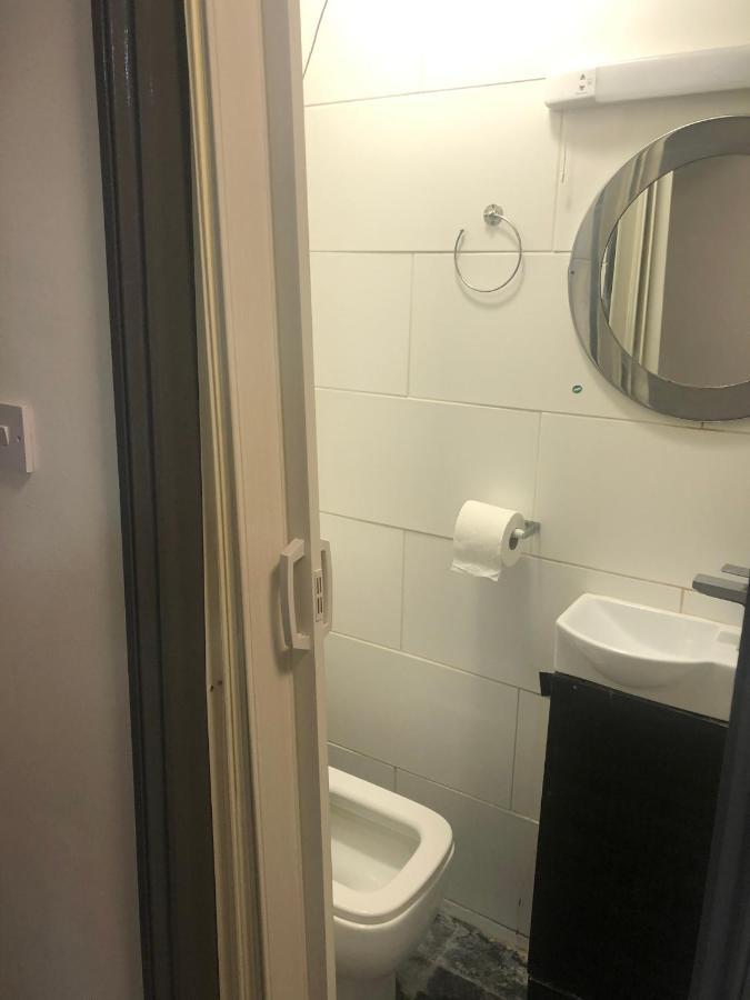 Barking Park Hotel Экстерьер фото