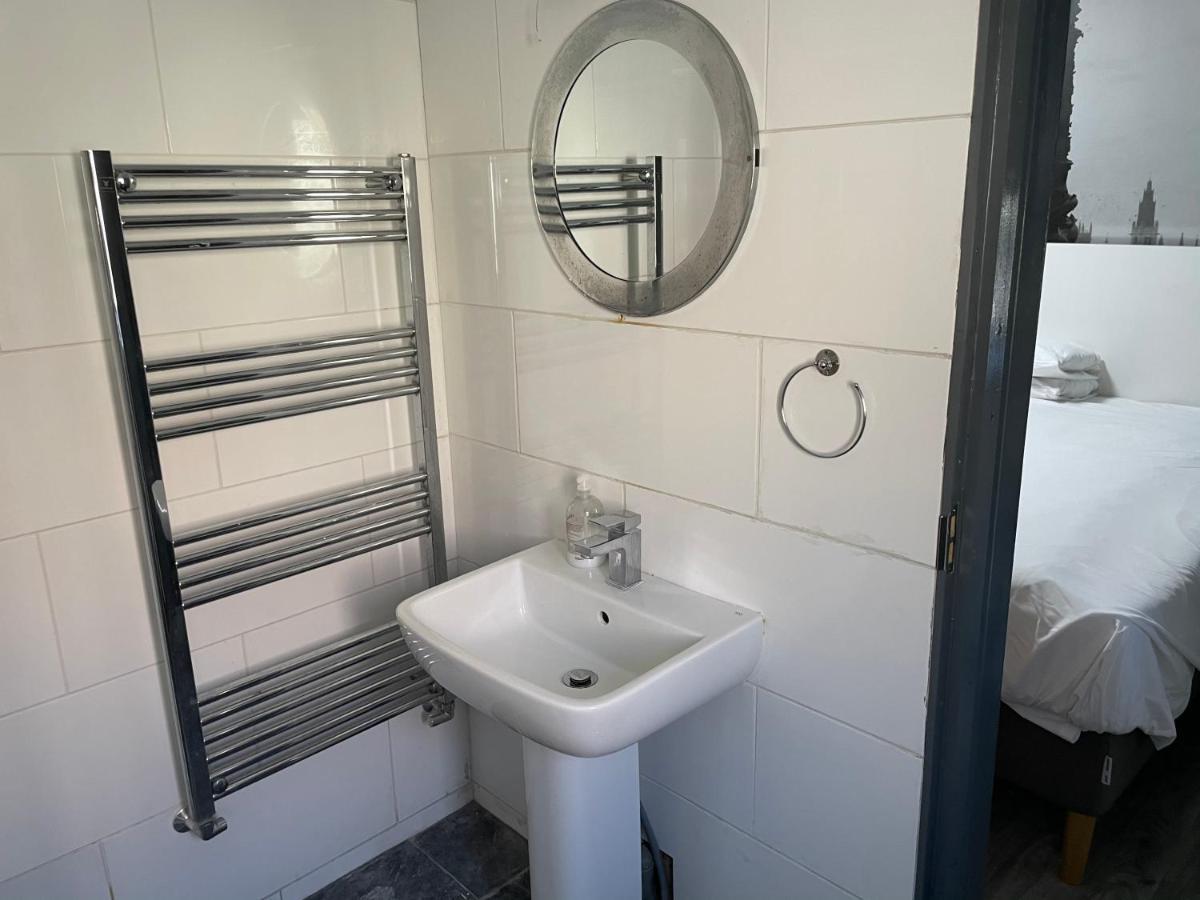 Barking Park Hotel Экстерьер фото