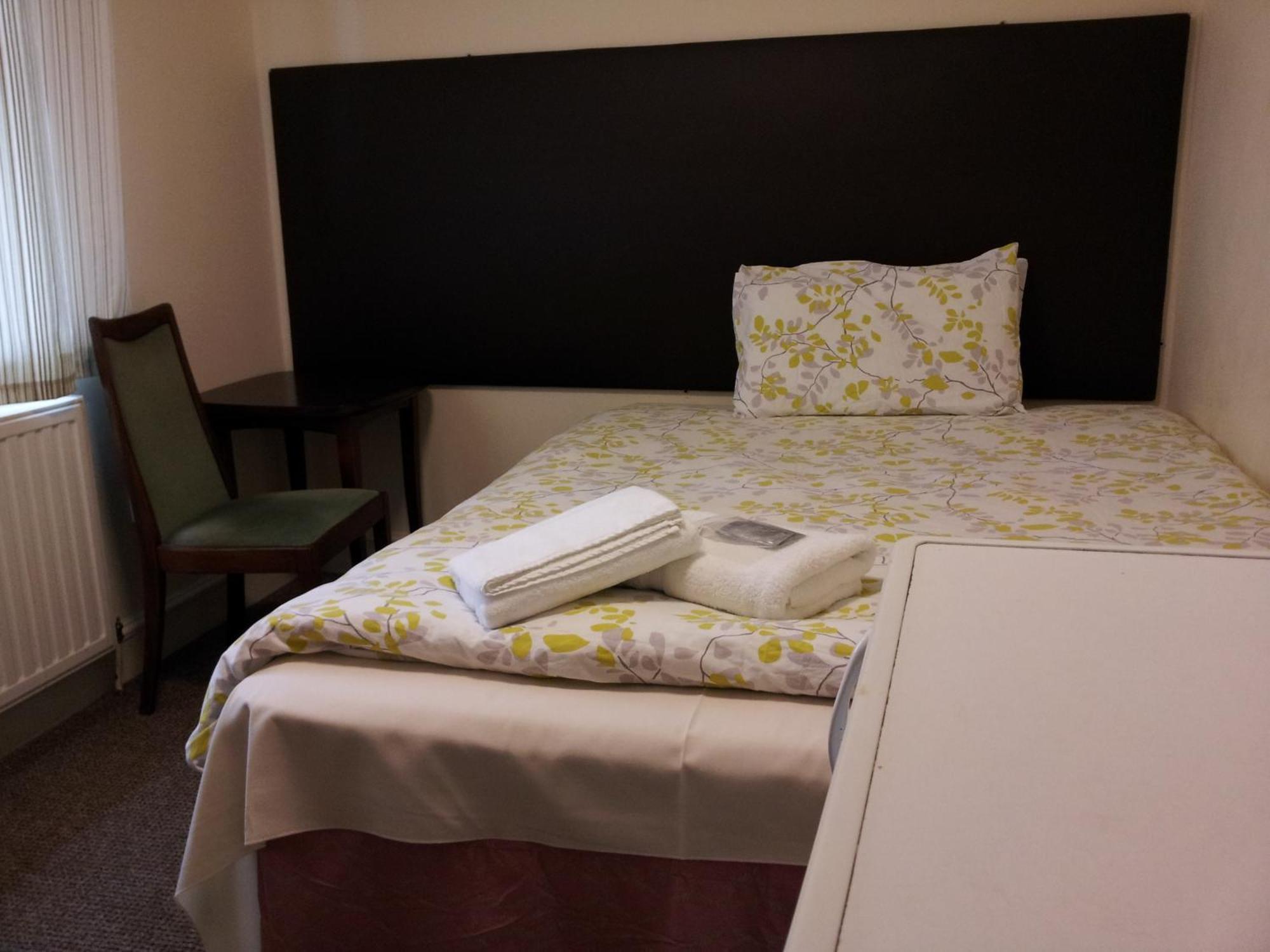 Barking Park Hotel Экстерьер фото